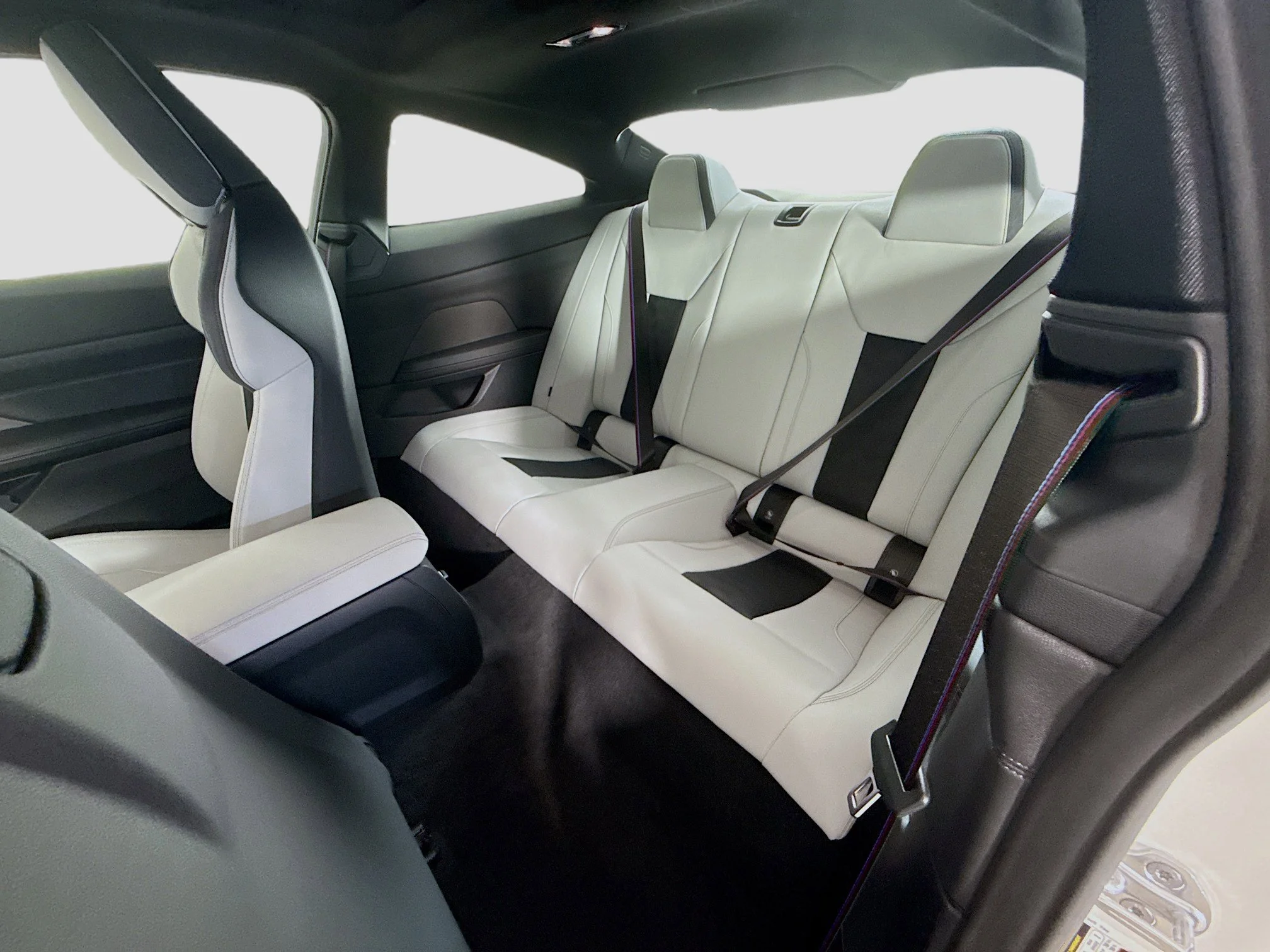 Used 2026 Alpine White BMW Base image 21