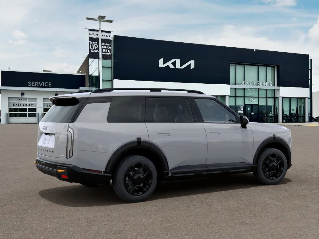New 2027 Wolf Gray Kia X-PRO SX image 6