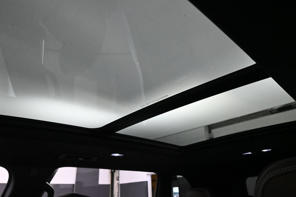 2026 GMC Acadia Denali Ultimate - Photo 17