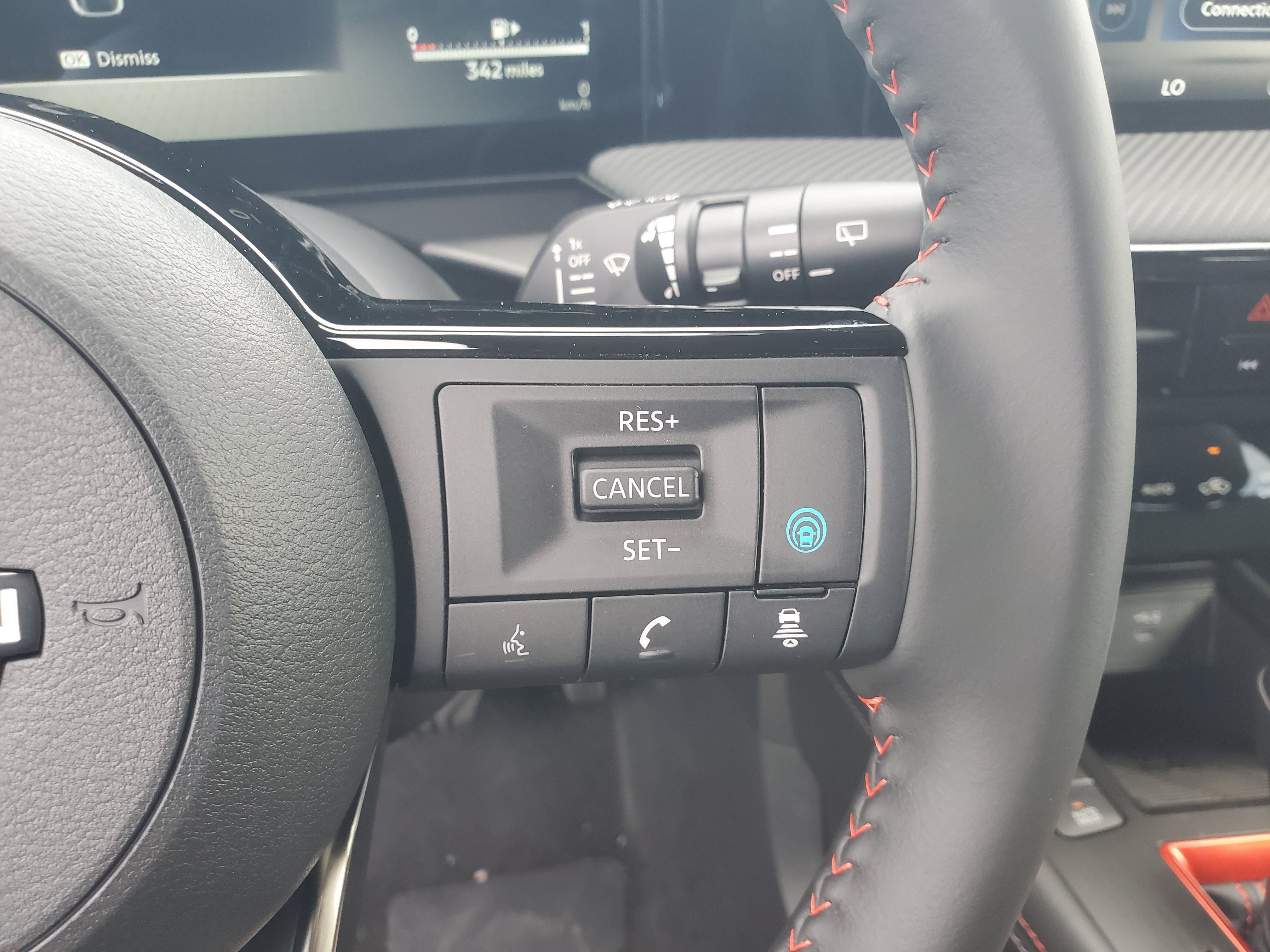 New 2026 Arctic Ice Blue Metallic / Super Black Two-tone Nissan SR image 15