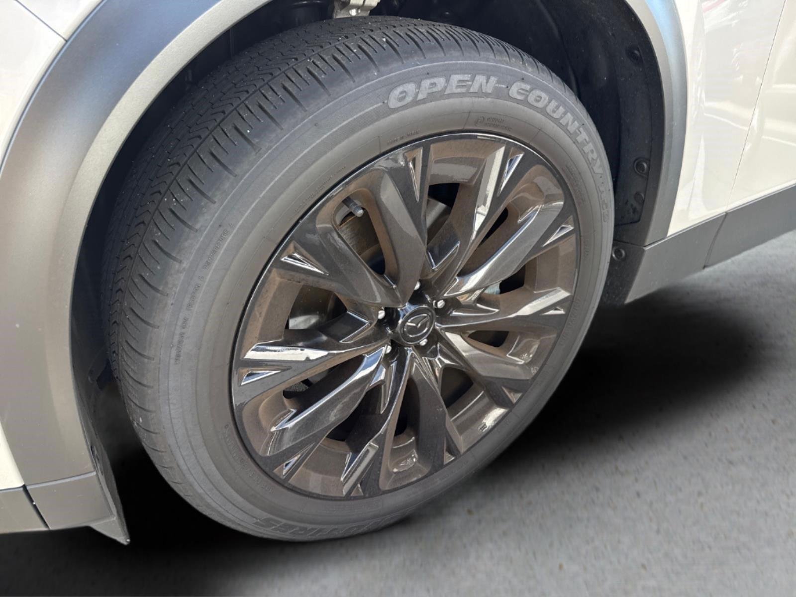 Used 2026 Platinum Quartz Mazda Premium Sport image 3