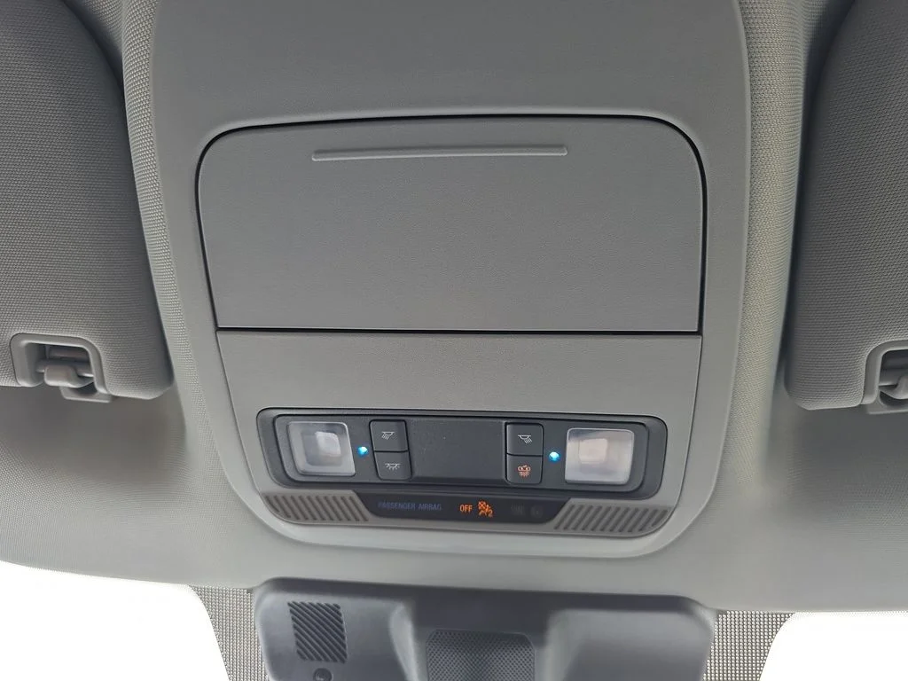 Used 2025 Silver Ford XLT image 28