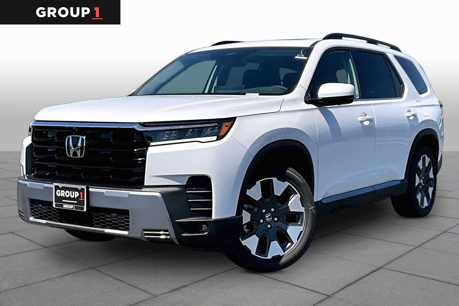 2026 Honda Pilot Touring AWD's photo