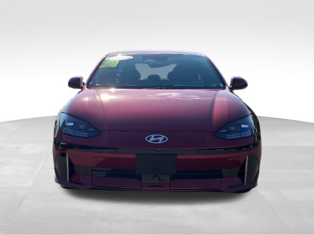 Used 2024 Red Hyundai SE image 8