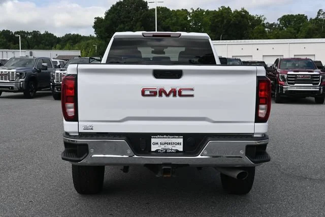 Used 2024 Summit White GMC Pro image 4