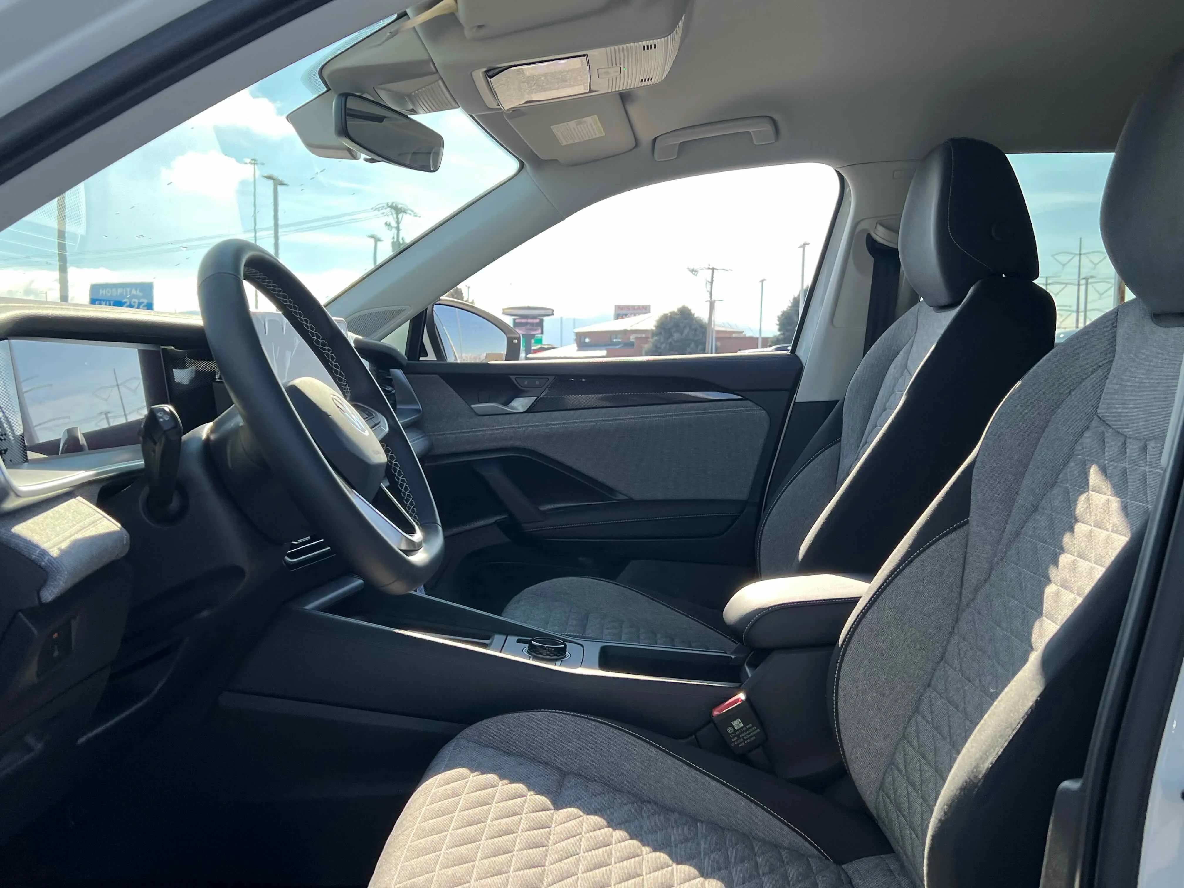 New 2026 Pure White Volkswagen S image 3
