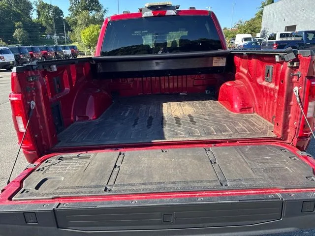 Used 2021 Red Ford XLT image 14