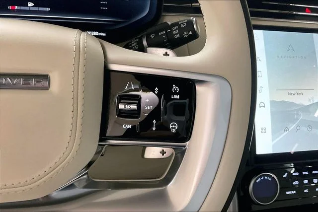 2023 Land Rover Range Rover SE - Photo 19