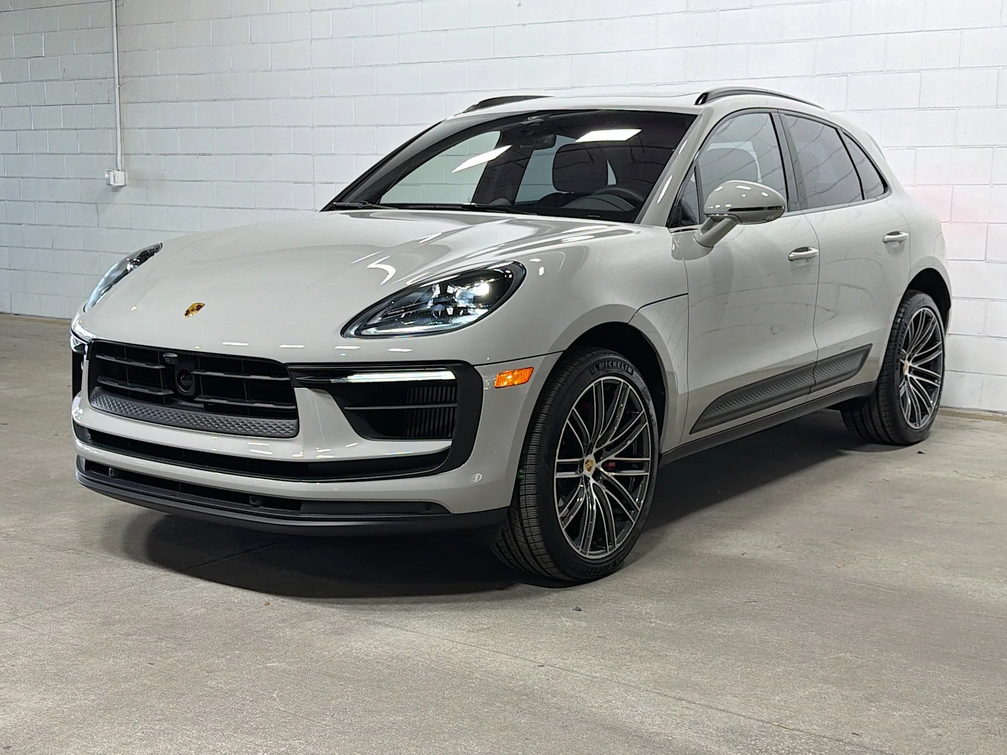 2026 Porsche Macan S's photo