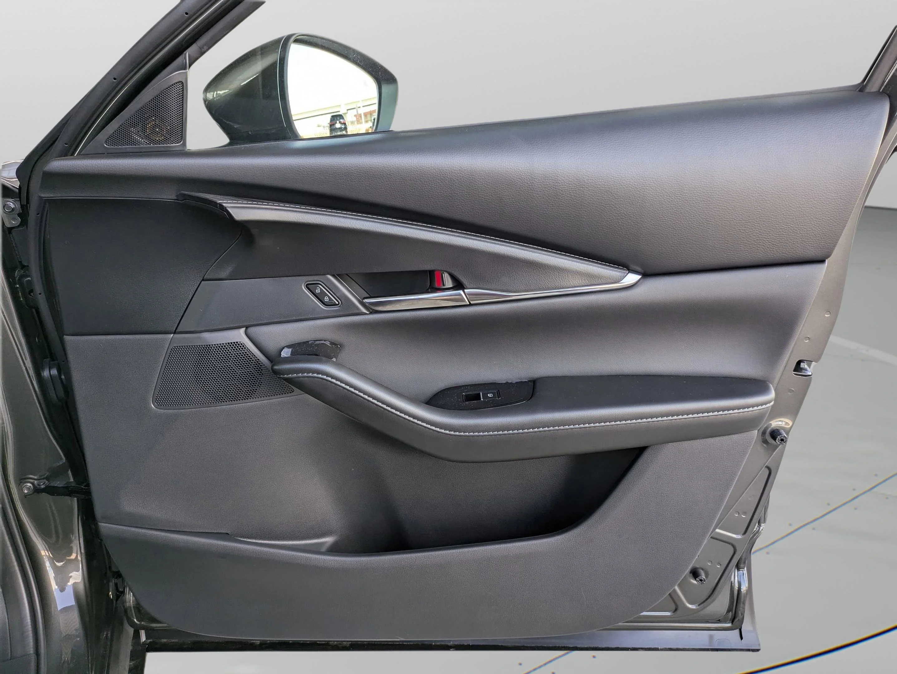 2025 Mazda CX-30 Preferred - Photo 13