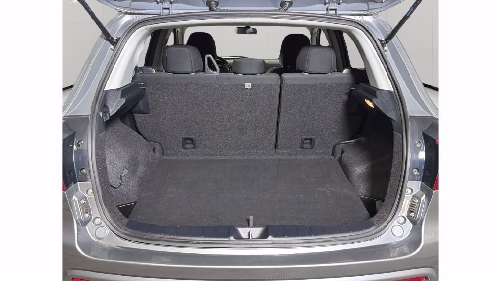 Used 2011 Gray Mitsubishi ES image 28