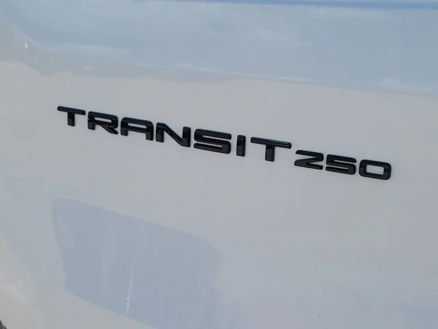 New 2026 Oxford White Ford Base image 9