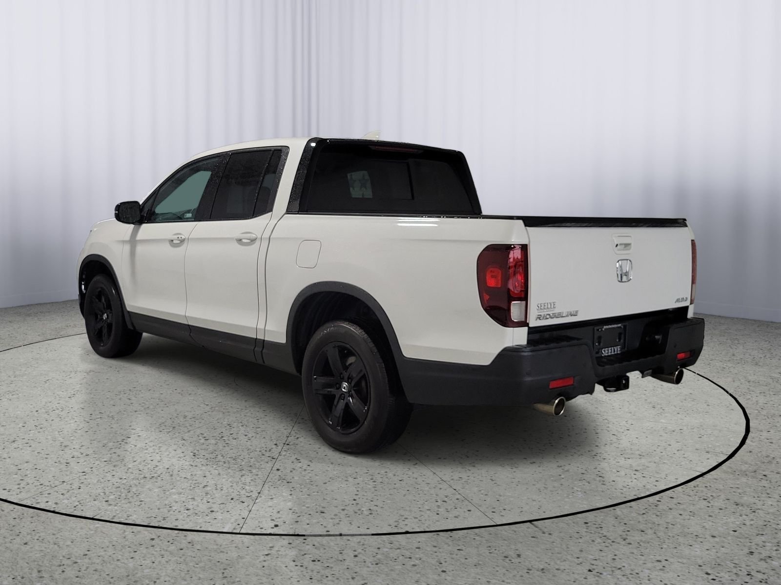 Used 2023 White Honda Black Edition image 3