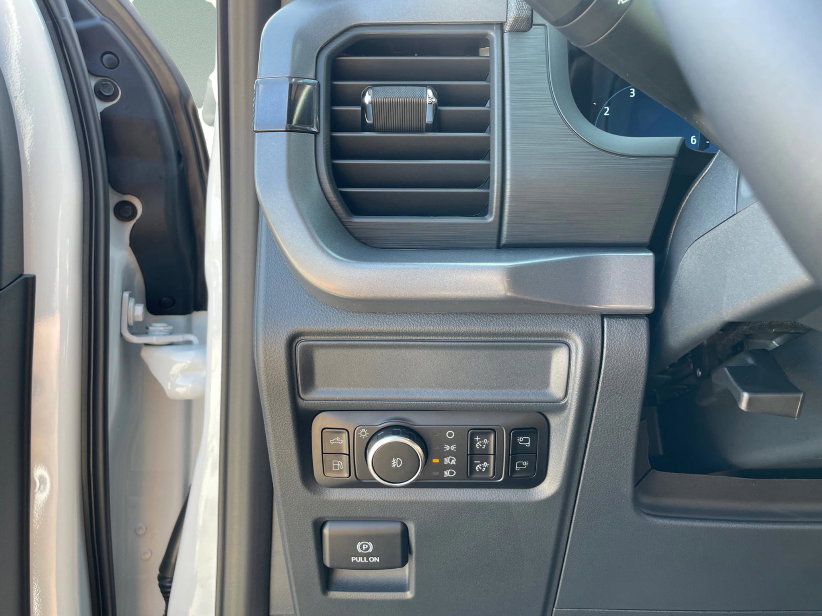 2025 Ford F-150 XLT - Photo 19