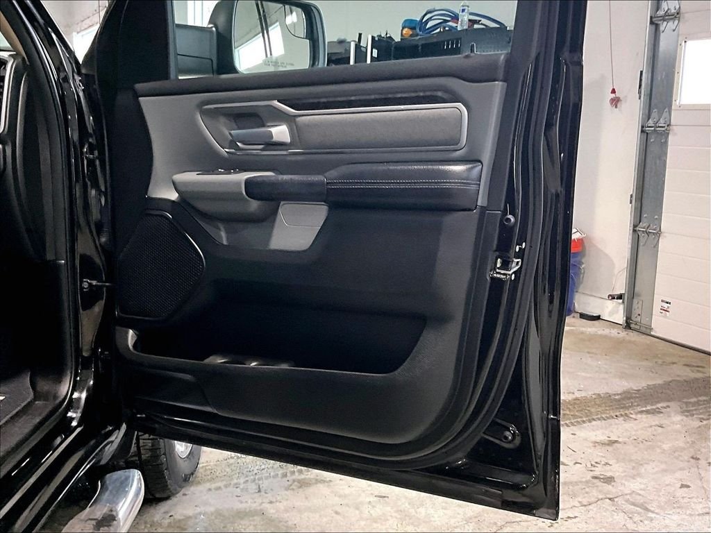 Used 2019 Black Ram Big Horn/Lone Star image 12