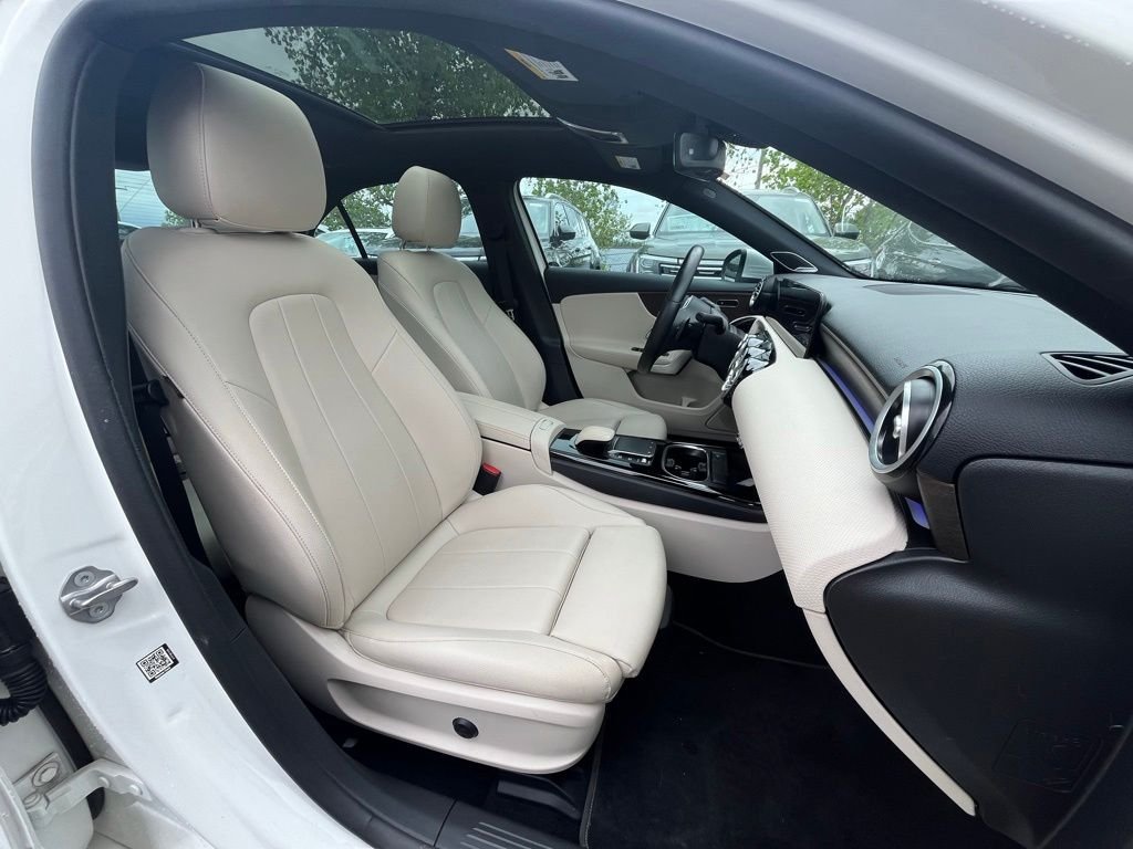 2021 Mercedes-Benz A-Class A220 - Photo 12