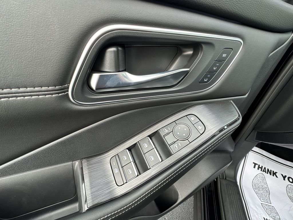 2026 Nissan Rogue Platinum - Photo 13