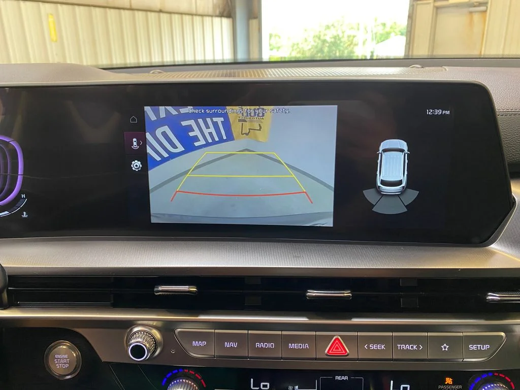 Used 2025 Silver Kia S image 43