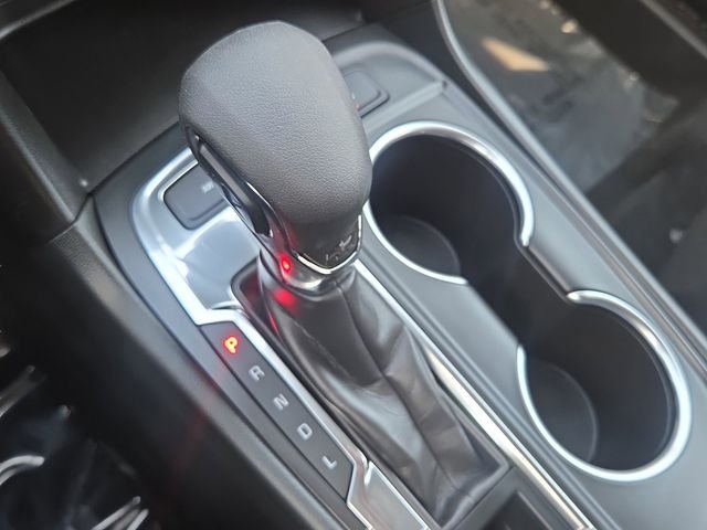 Used 2022 Summit White Chevrolet LT image 19