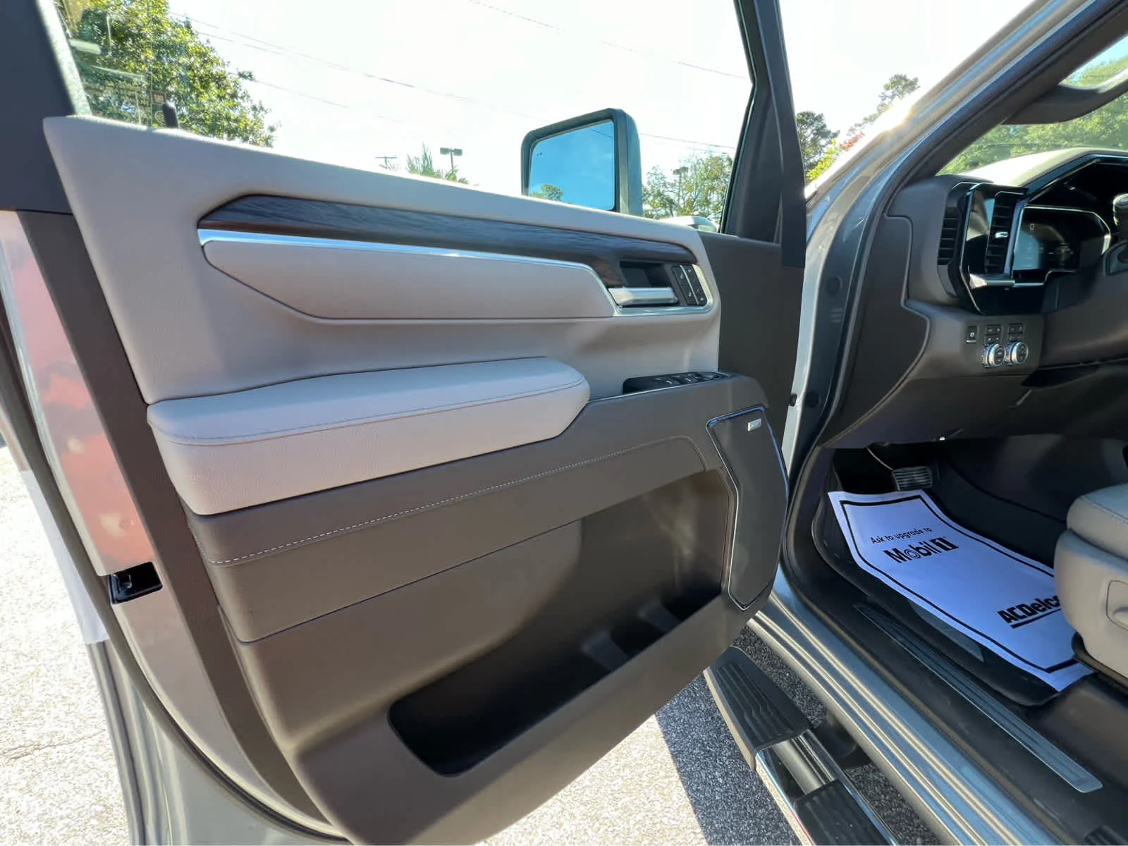2026 GMC Sierra 2500HD SLT - Photo 10
