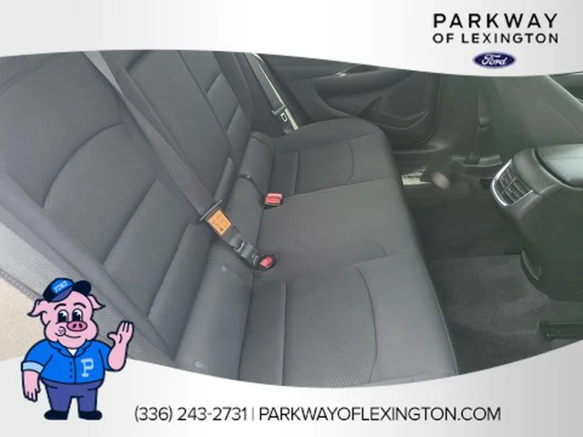 Used 2023 White Chevrolet LT image 31
