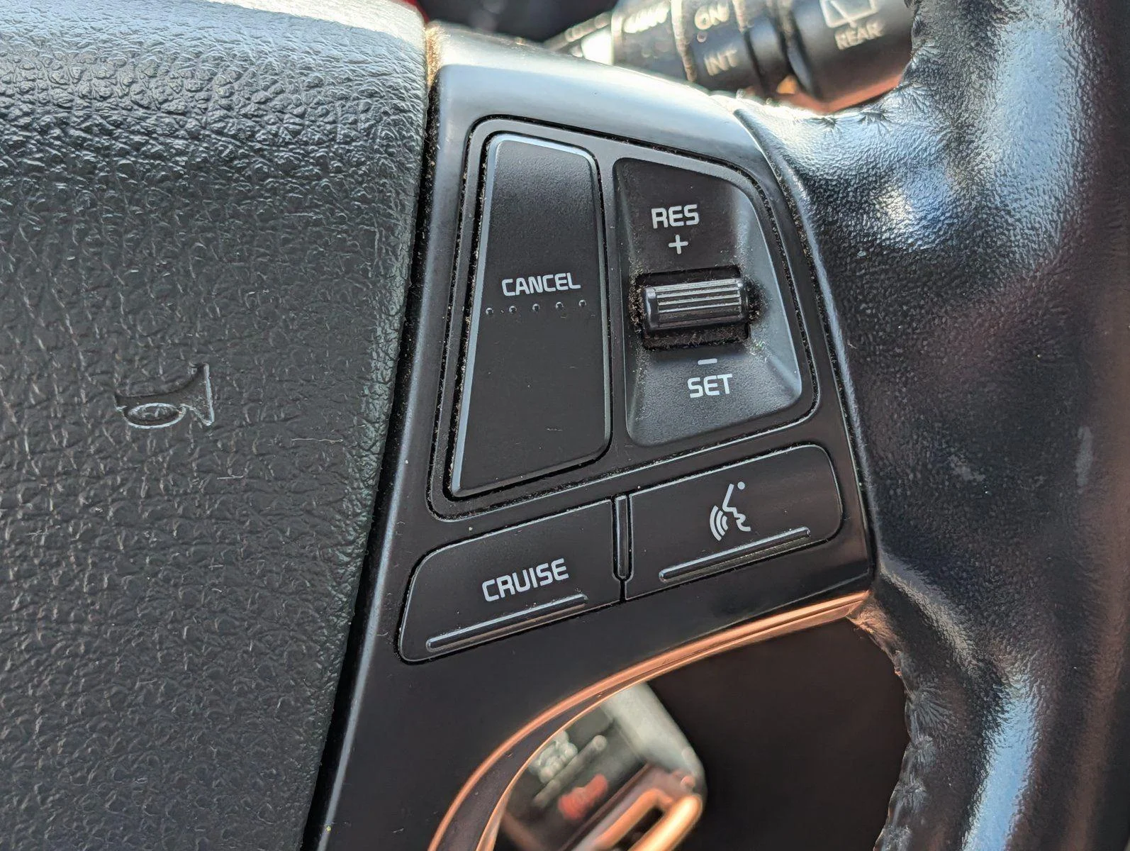 Used 2014 Bright Silver Kia LX image 23