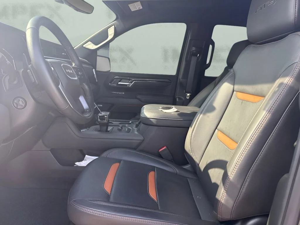 Used 2025 Onyx Black GMC AT4 image 12