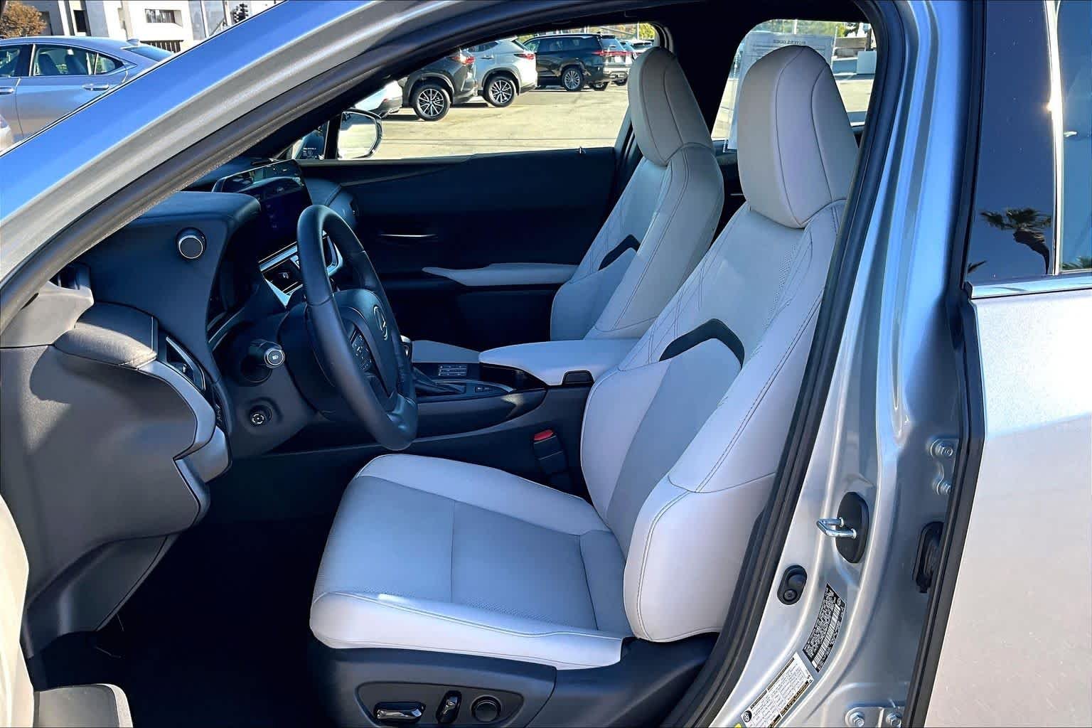 Certified Used 2024 IRIDIUM Lexus Premium image 7