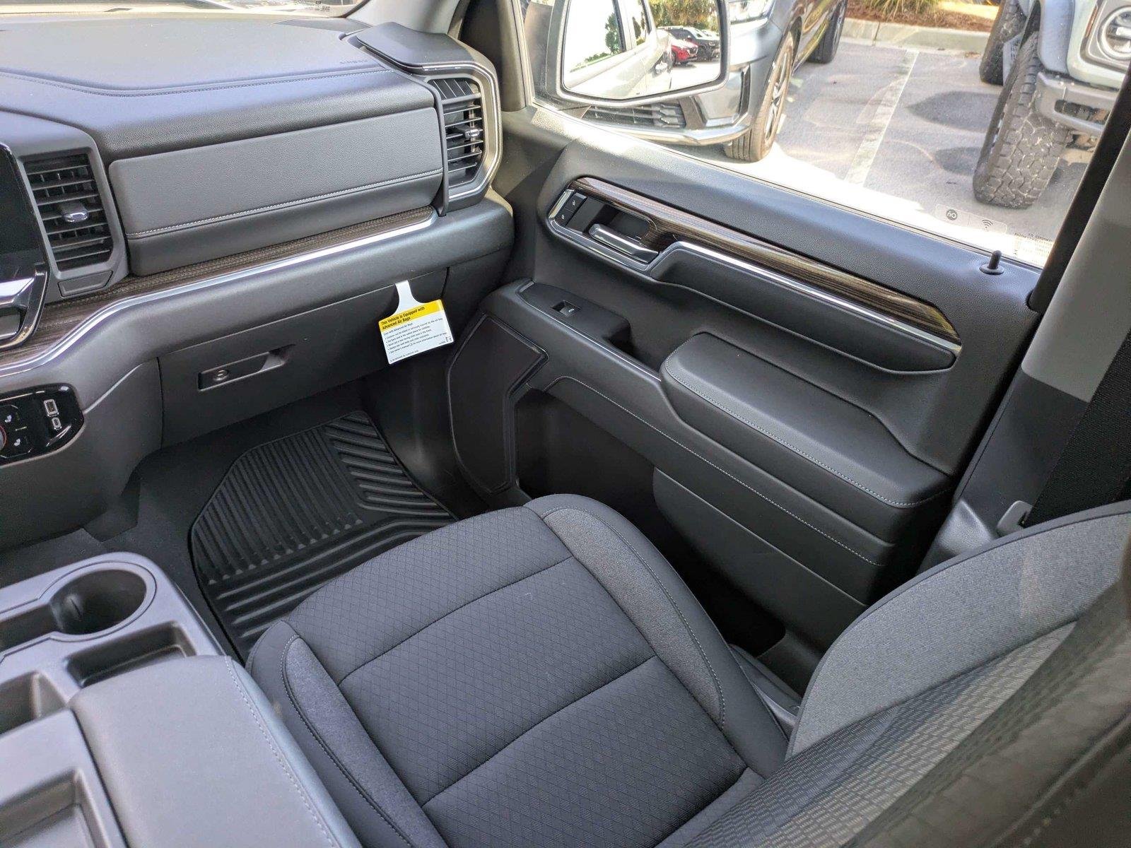 Used 2023 Black Chevrolet LT image 19