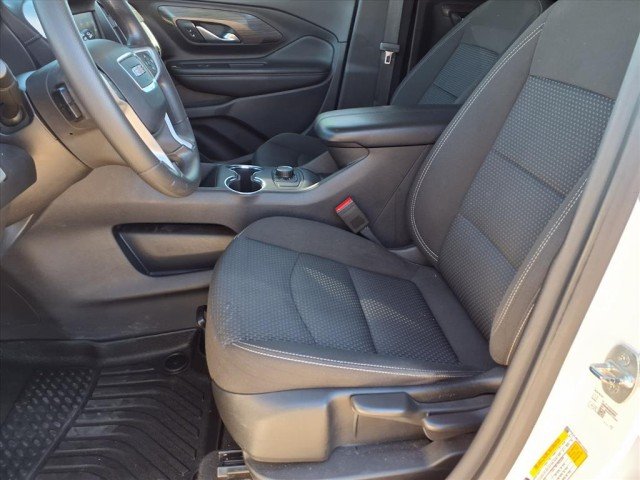 2023 GMC Terrain SLE - Photo 9