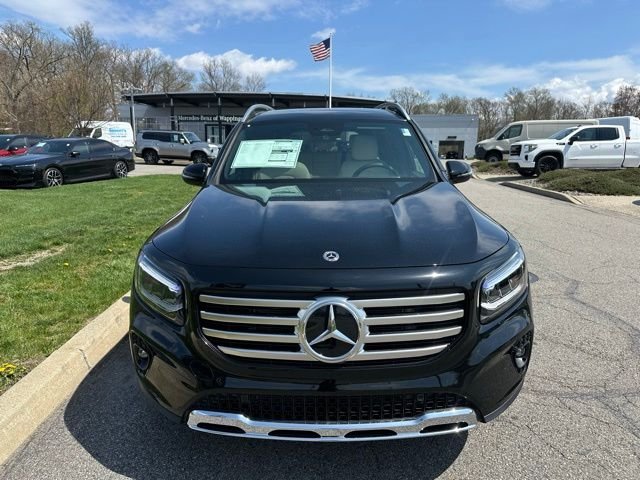 New 2026 Night Black Mercedes-Benz GLB 250 image 8