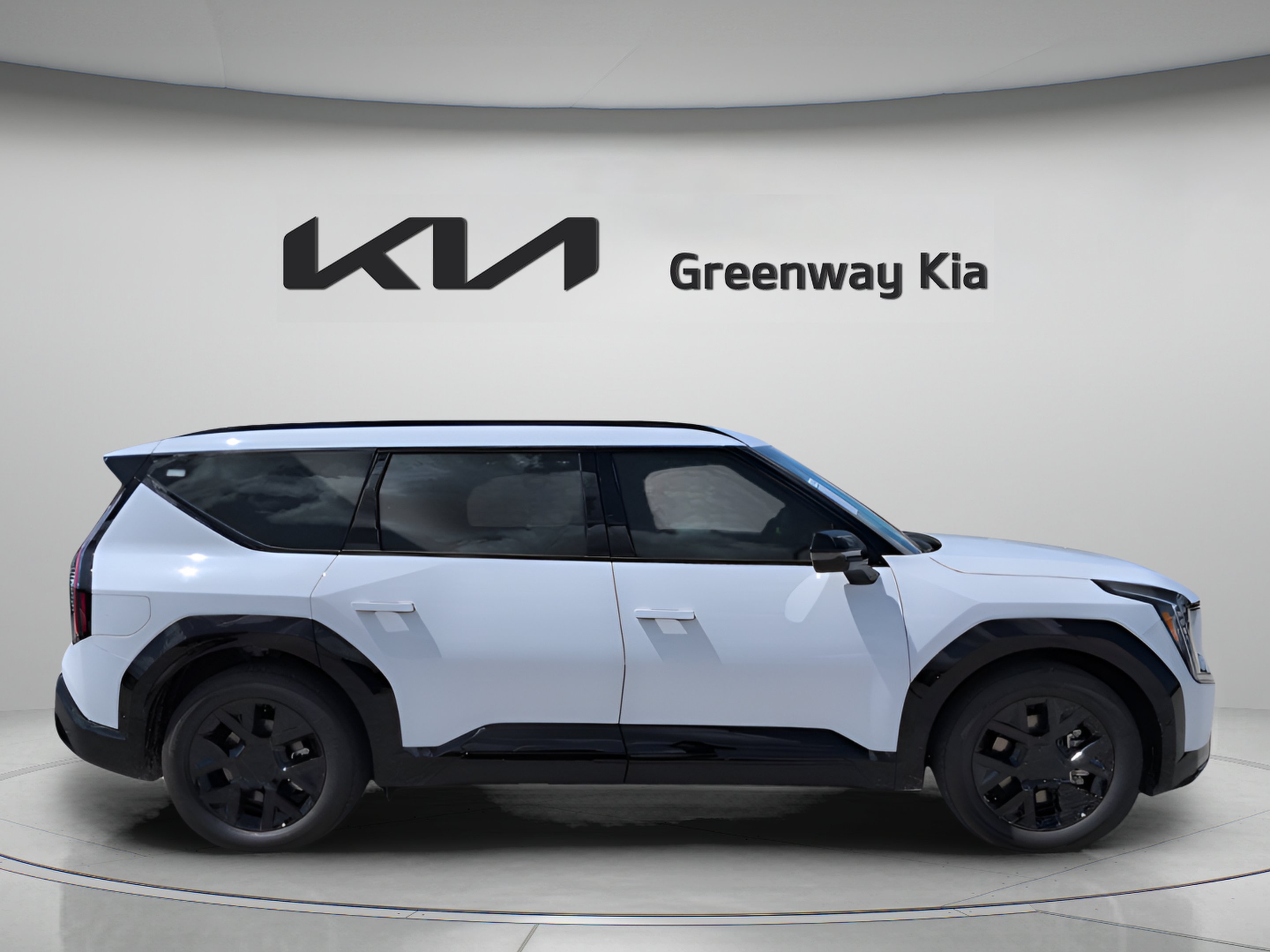 New 2026 Glacial White Pearl Kia Land AWD image 9