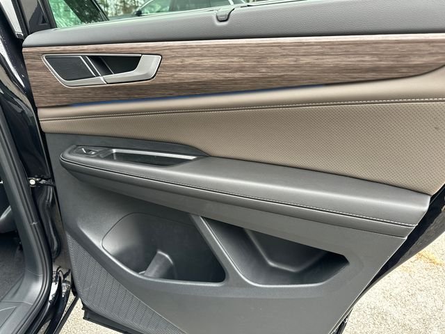 New 2026 Black Volkswagen 2.0T SEL image 33