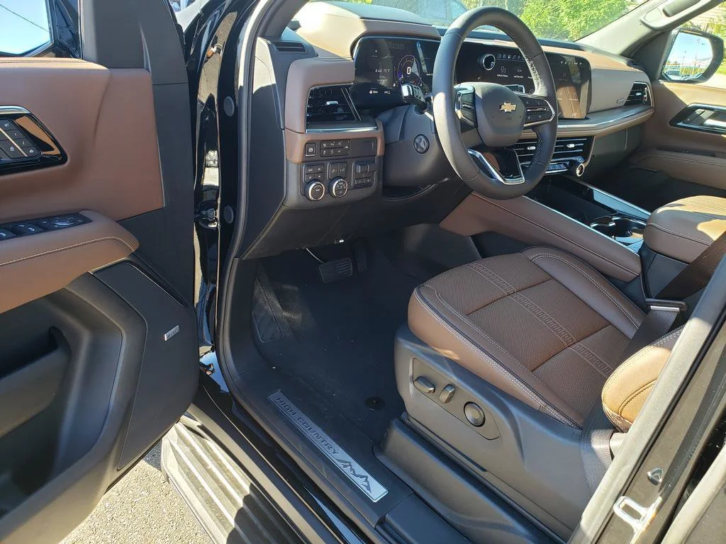 2026 Chevrolet Tahoe High Country - Photo 14