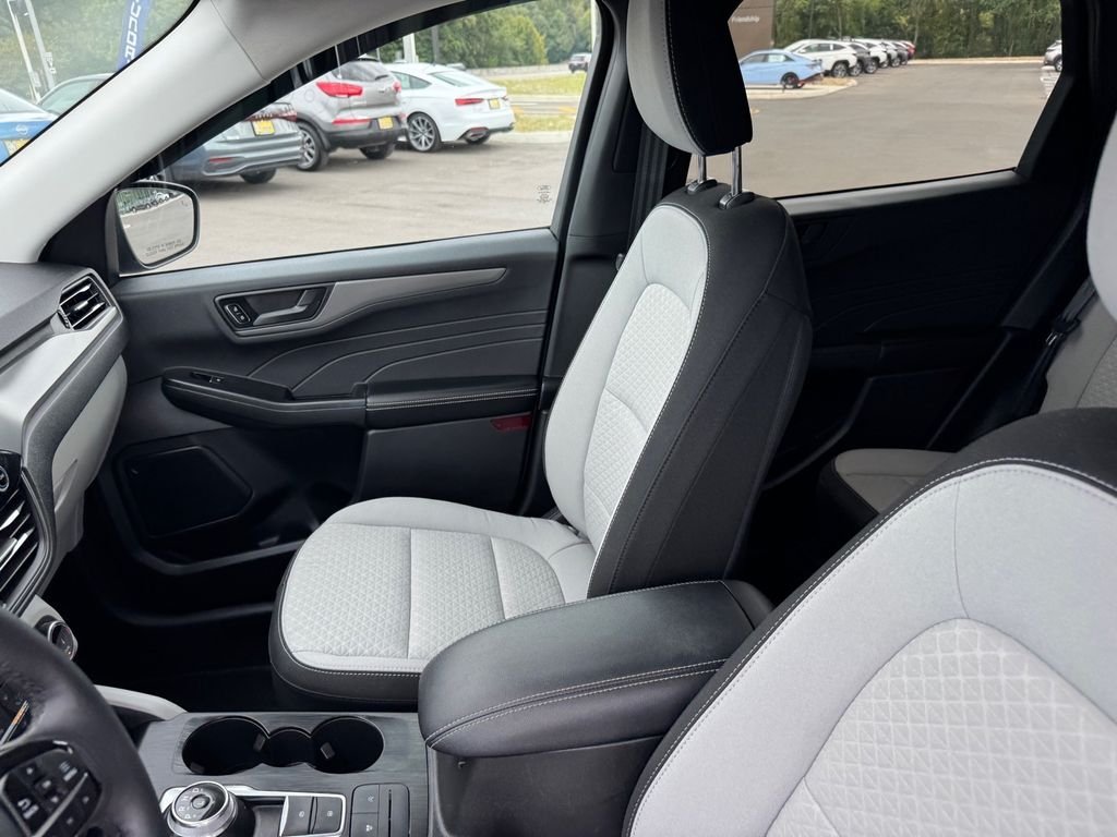 Used 2024 Blue Ford Active image 10