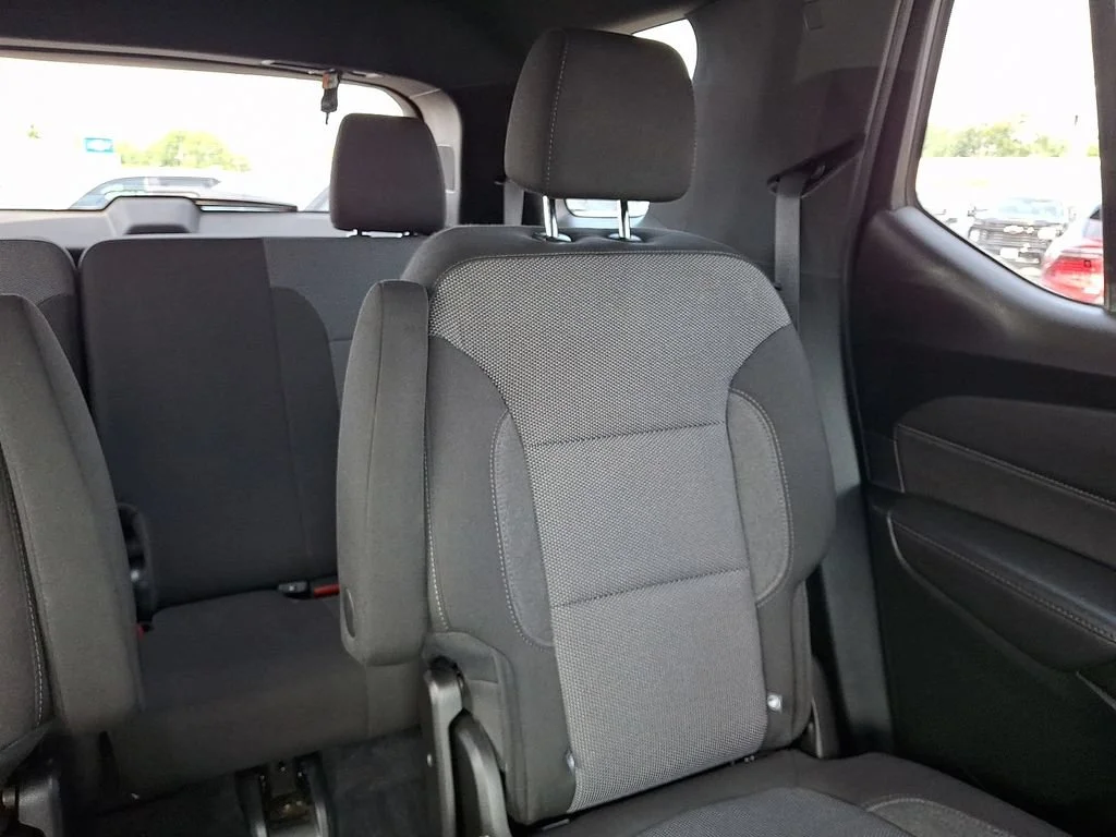 Used 2023 STERLING GRAY METALLIC Chevrolet LT Cloth image 21