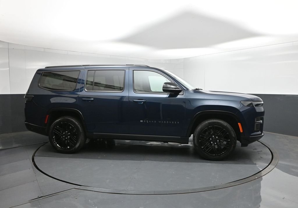 New 2026 Fathom Blue Pearl-Coat Exterior Paint (Late Availability) Jeep Limited Reserve image 15