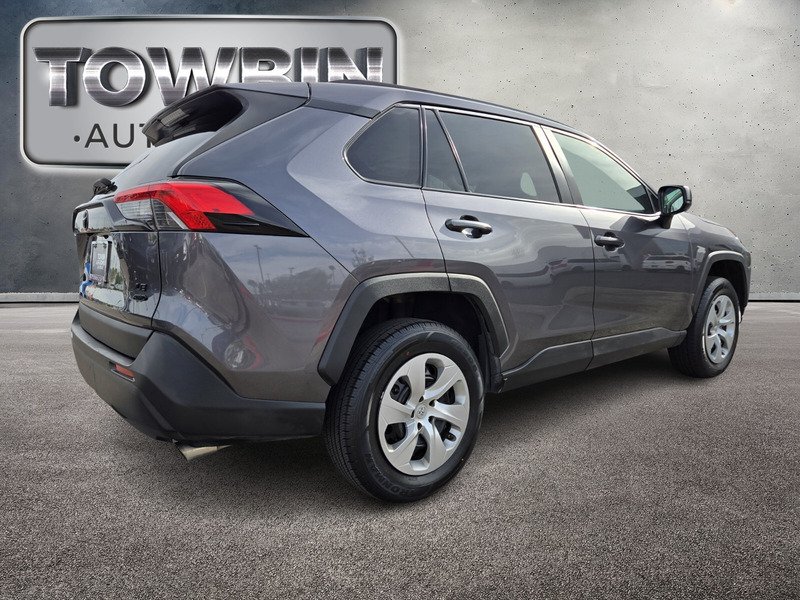 Used 2021 Magnetic Gray Metallic TOYOTA LE AWD image 5