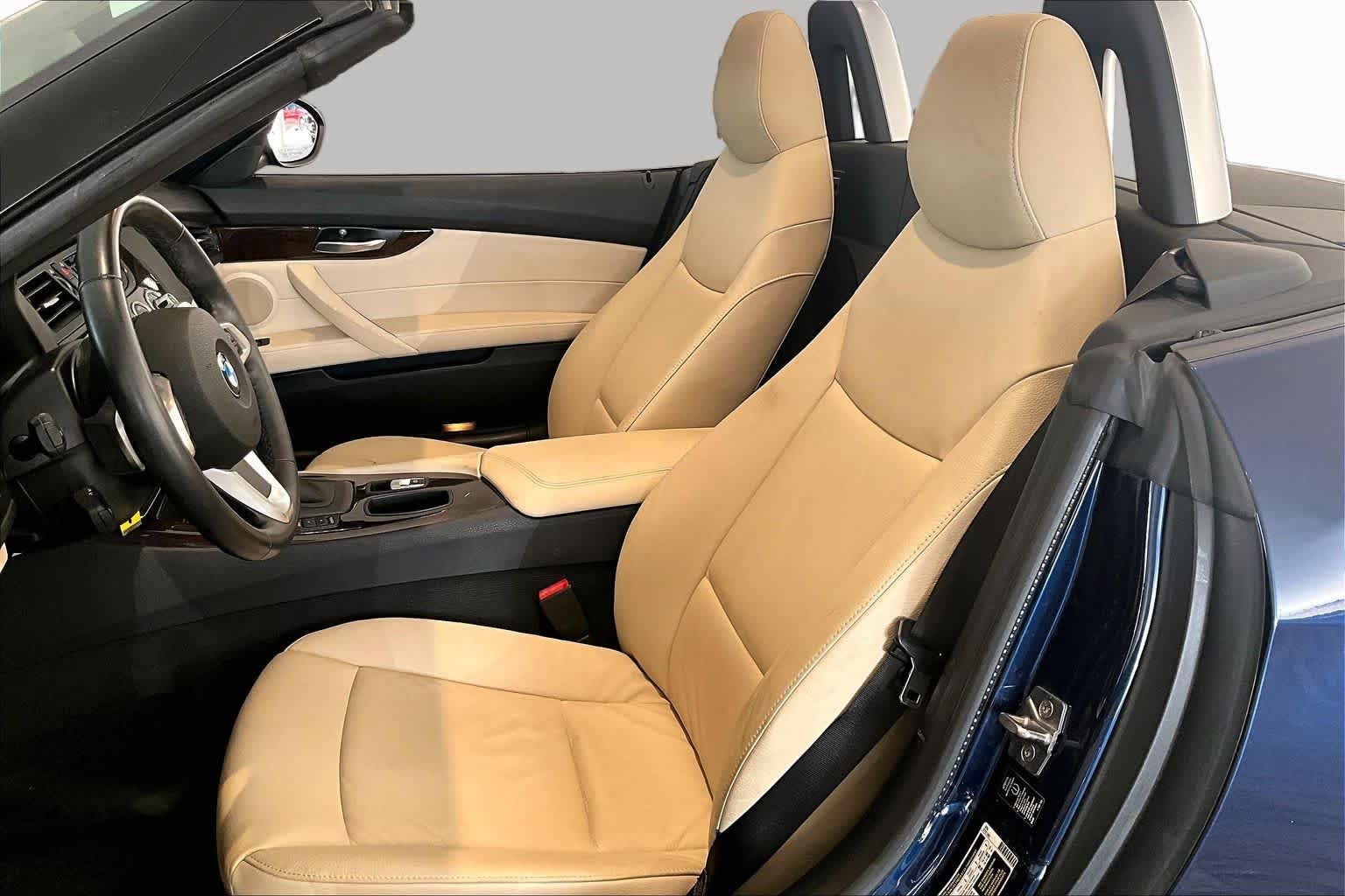 Pre-Owned 2011 BMW Z4 SDrive30i