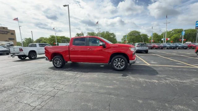 Used 2023 Red Chevrolet LT image 5