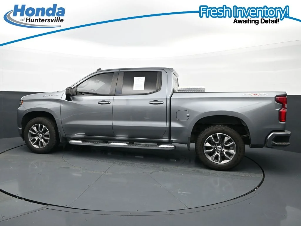 Used 2020 Steel Metallic Chevrolet RST image 6