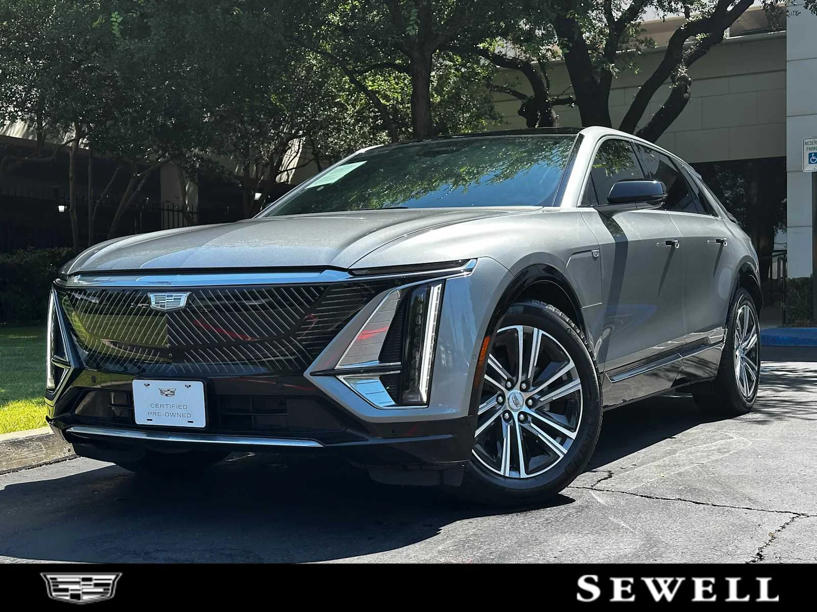 2024 Cadillac Lyriq Luxury 1 RWD's photo
