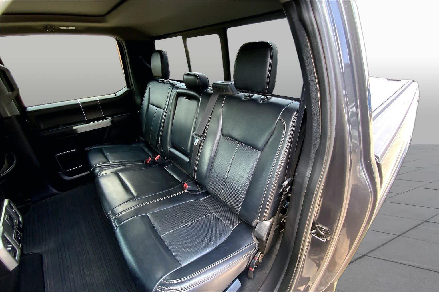 Used 2020 GRAY Ford LARIAT image 20