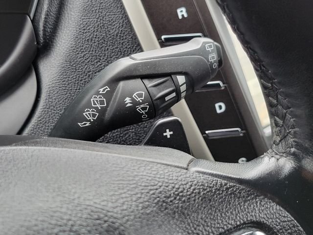 Used 2018  Lincoln Select image 17