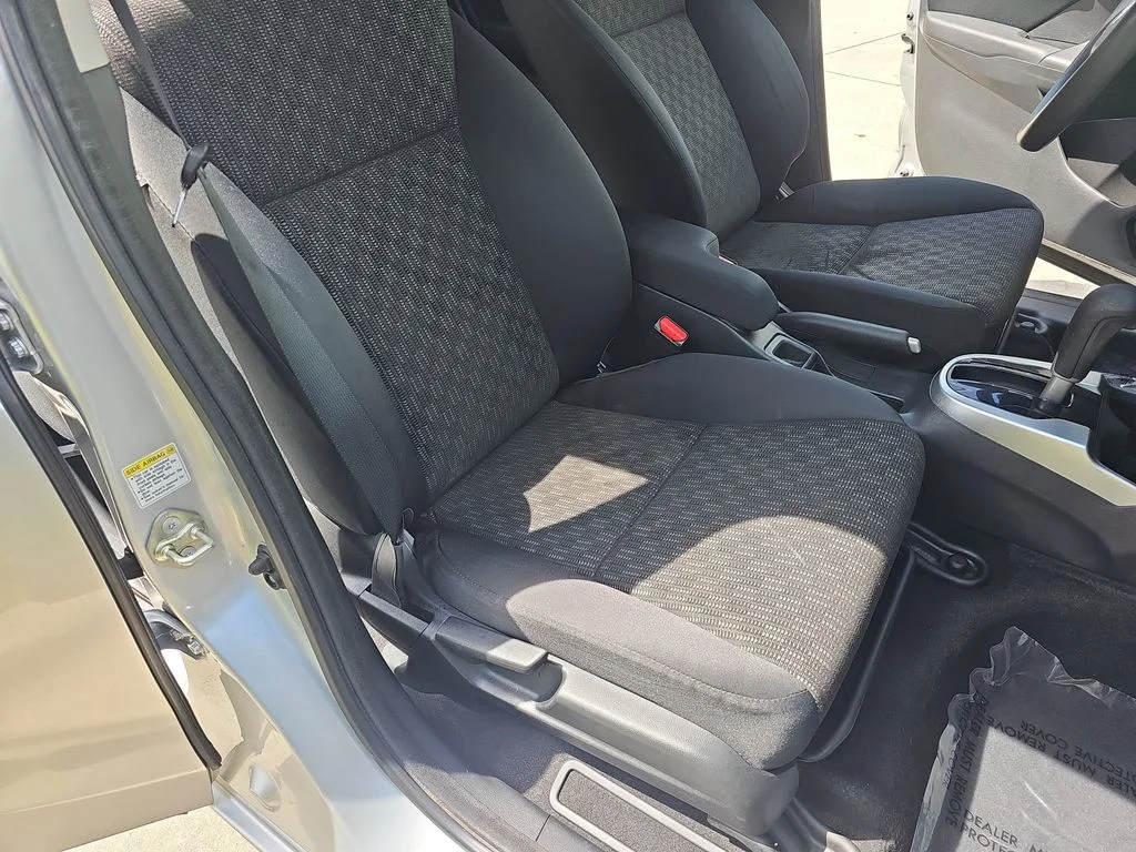 Used 2015  Honda LX image 10