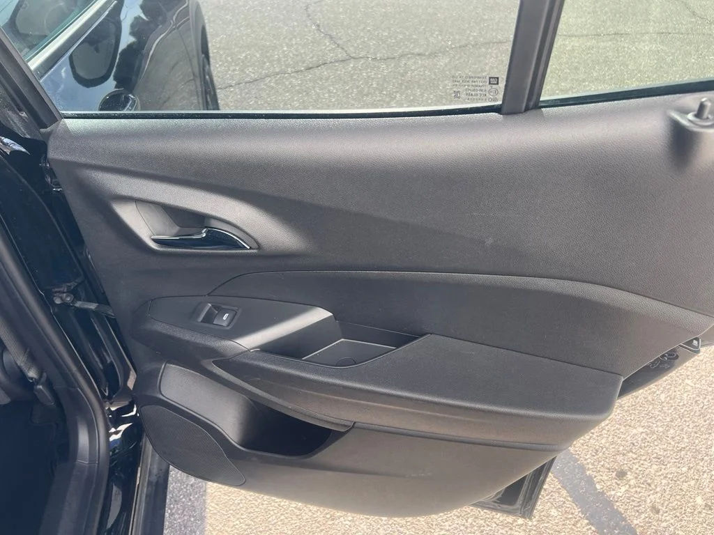 Used 2025 Black Chevrolet LT image 26