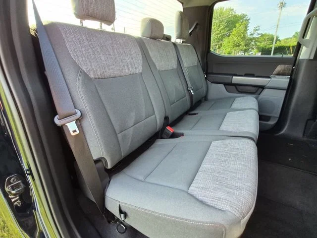 Used 2023 Blue Ford XLT image 33
