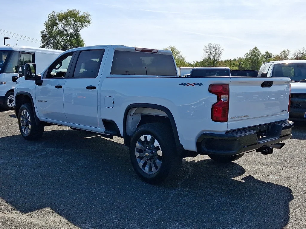 Used 2024 White Chevrolet Custom image 8