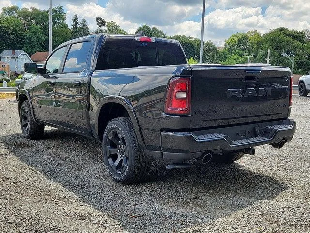 New 2026 Diamond Black Crystal Pearl-Coat Exterior Paint RAM Big Horn/Lone Star image 3