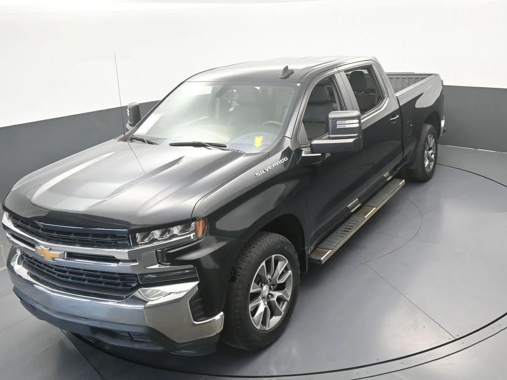Used 2021 Black Chevrolet LT image 46